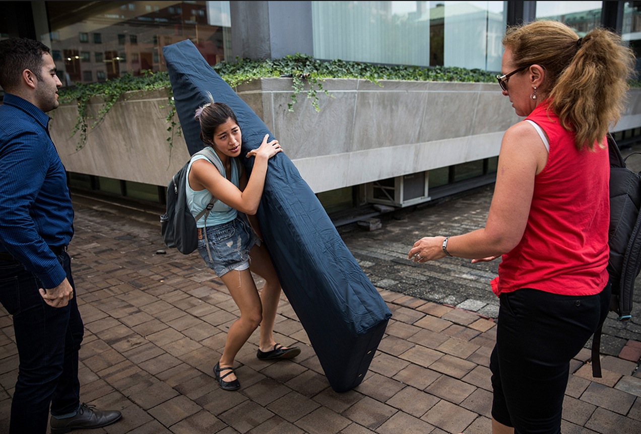 Alleged (and denied) victim Emma Sulkowicz has now apparently decided that