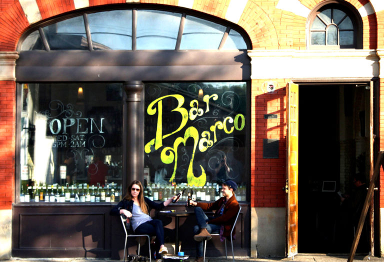 This Restaurant Tripled Profits By Banning Tips