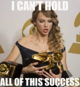 Taylor-Swift-cant-hold-all-this-success
